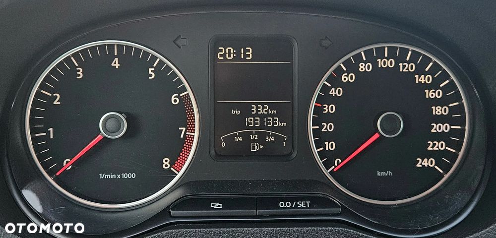 Volkswagen Polo 1.2 Team - 16