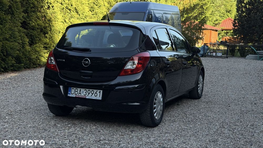 Opel Corsa - 4