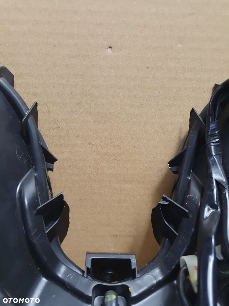 Yamaha Tricity 125 reflektor lampa przód przednia uszkodzona - 11