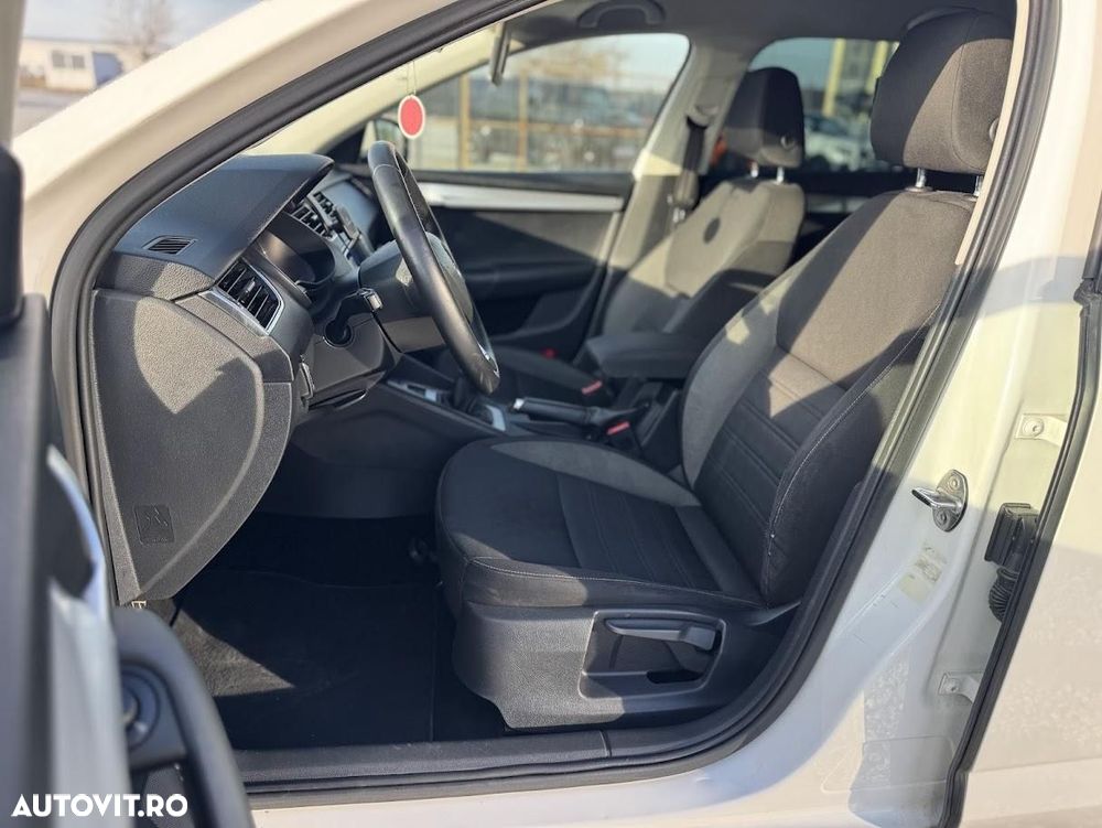 Skoda Octavia - 10