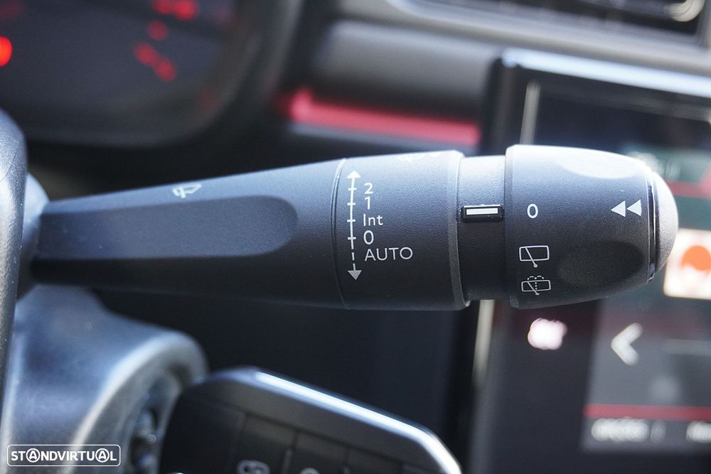 Citroën C3 1.2 PureTech Shine - 18