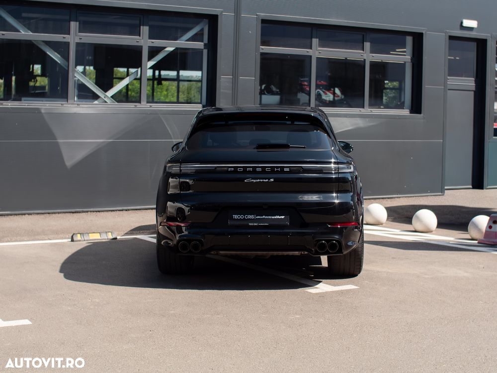 Porsche Cayenne - 4