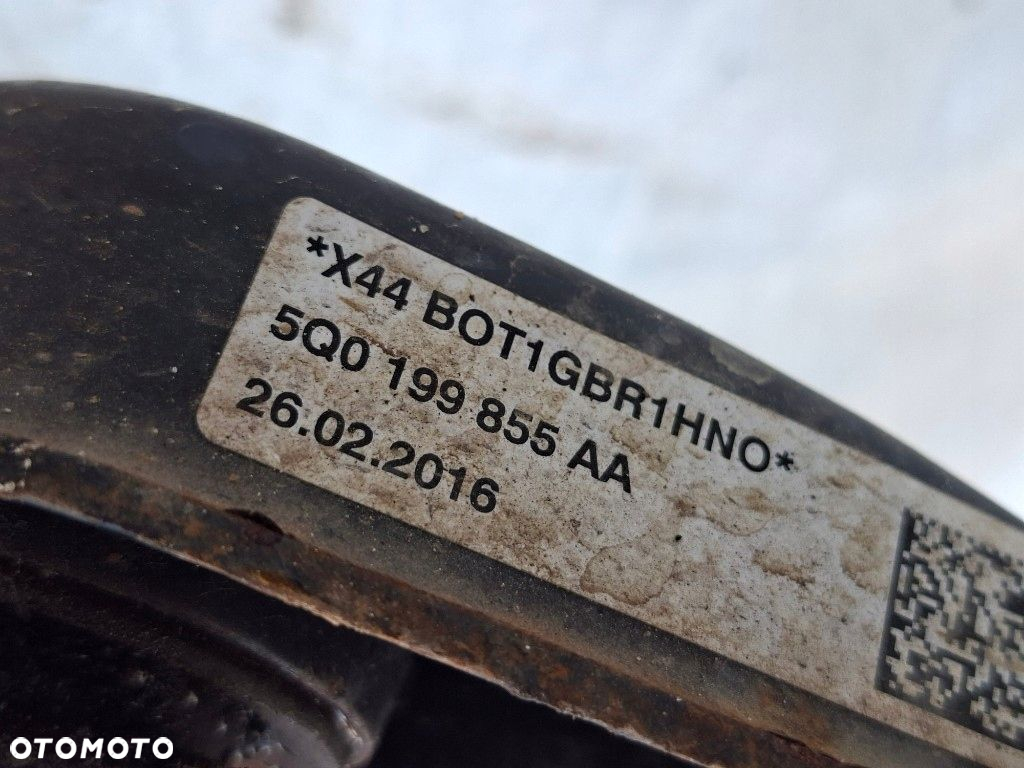 WÓZEK SANKI KOŁYSKA ŁAWA EUROPA OCTAVIA III 5E LEON III 5F VW GOLF VII 16R - 8