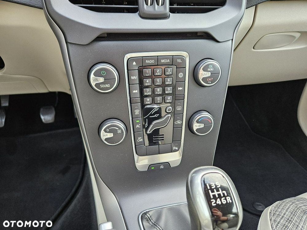 Volvo V40 D2 Drive-E SCR Dynamic Edition - 38