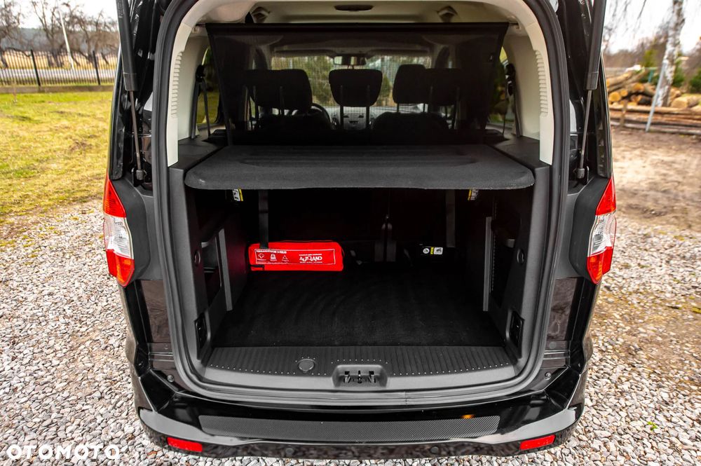 Ford Tourneo Courier 1.0 EcoBoost S&S Titanium - 13