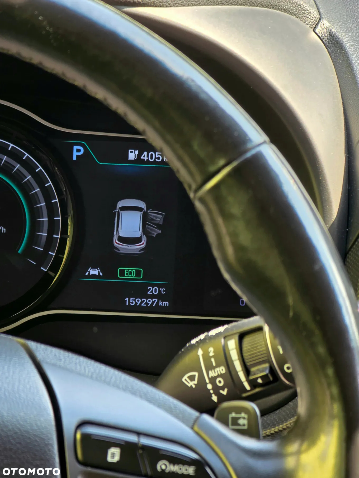 Hyundai Kona Electric 64kWh Premium - 12