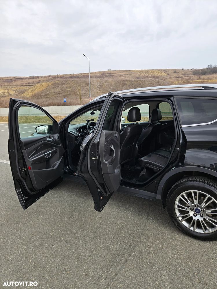 Ford Kuga 2.0 TDCi Powershift 4WD Titanium - 11