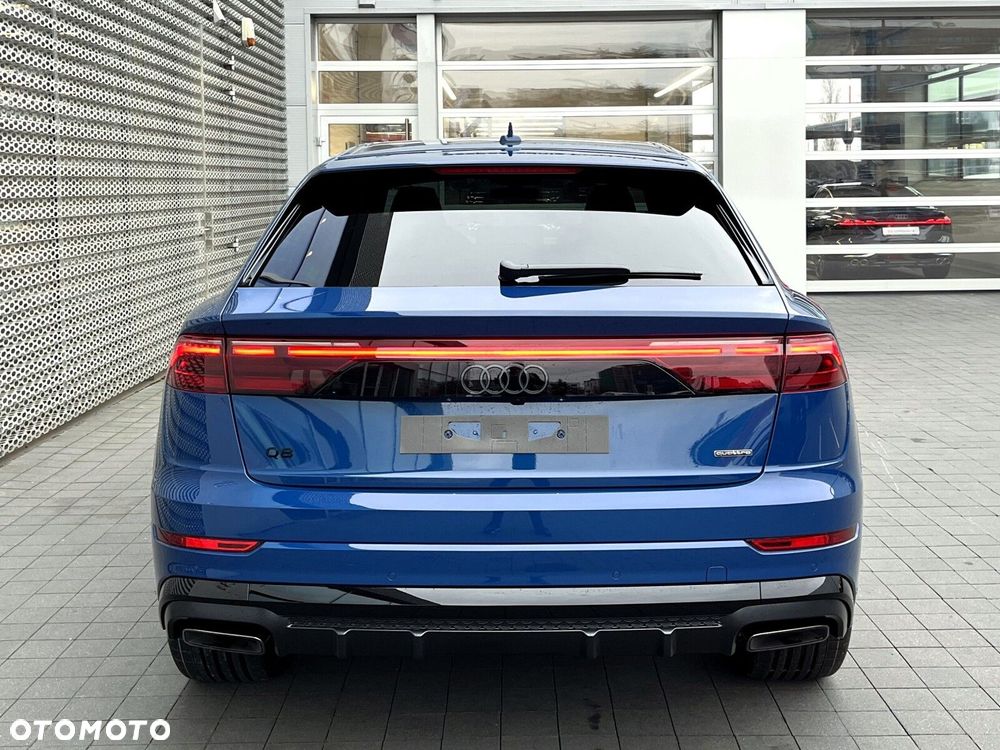 Audi Q8 - 9