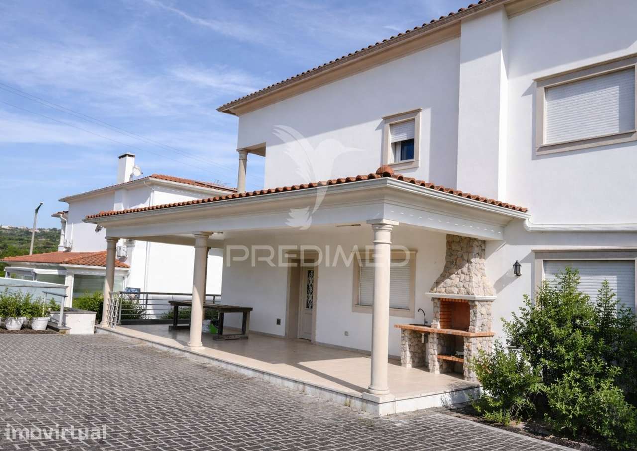 Moradia independente T5 | 600 m² de Exclusividade, Conforto e Priva... - Grande imagem: 5/24