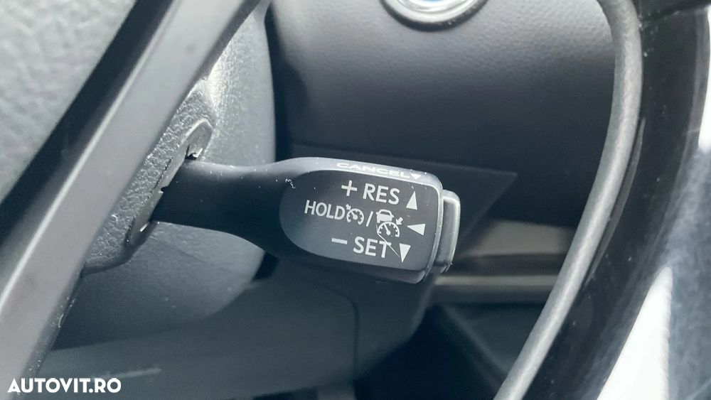 Toyota C-HR 1.8 HSD 122 CP 4x2 CVT Core - 22