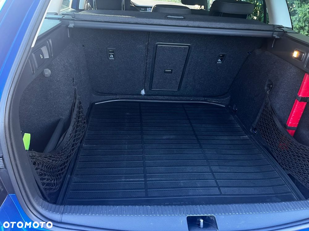 Skoda Octavia 2.0 TSI 4x4 Scout DSG - 19