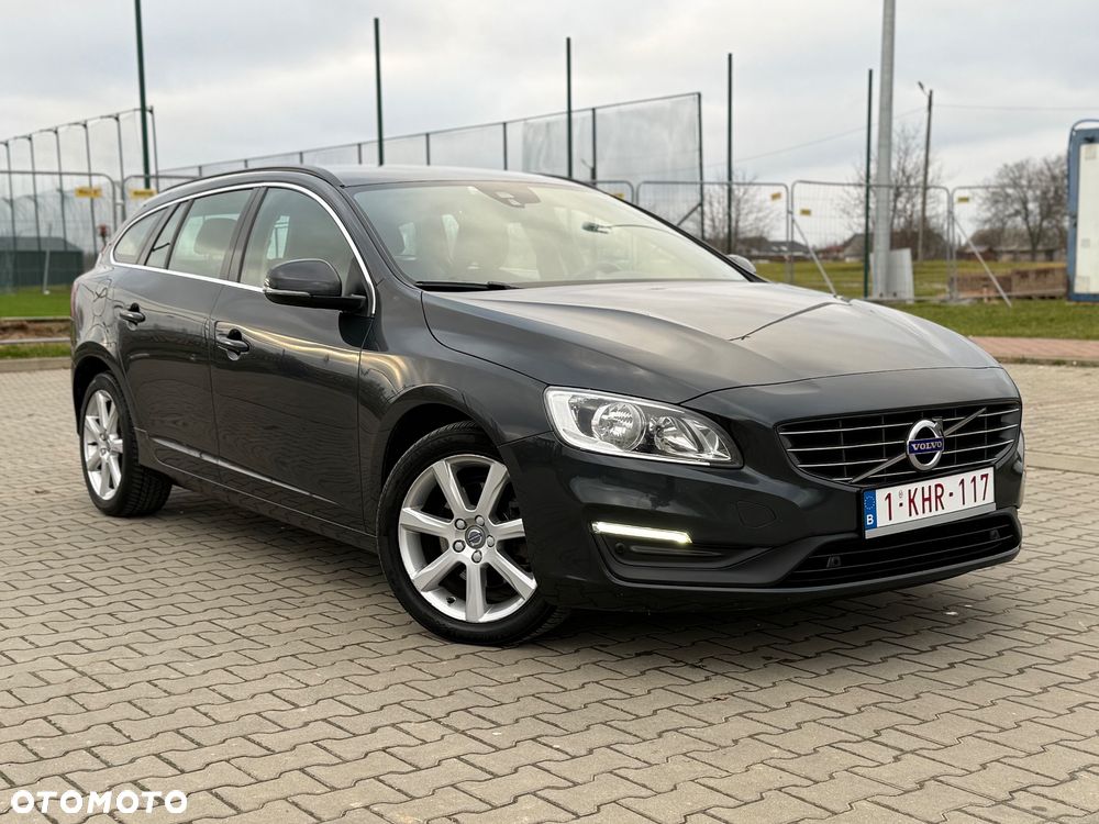 Volvo V60 D2 Momentum - 22