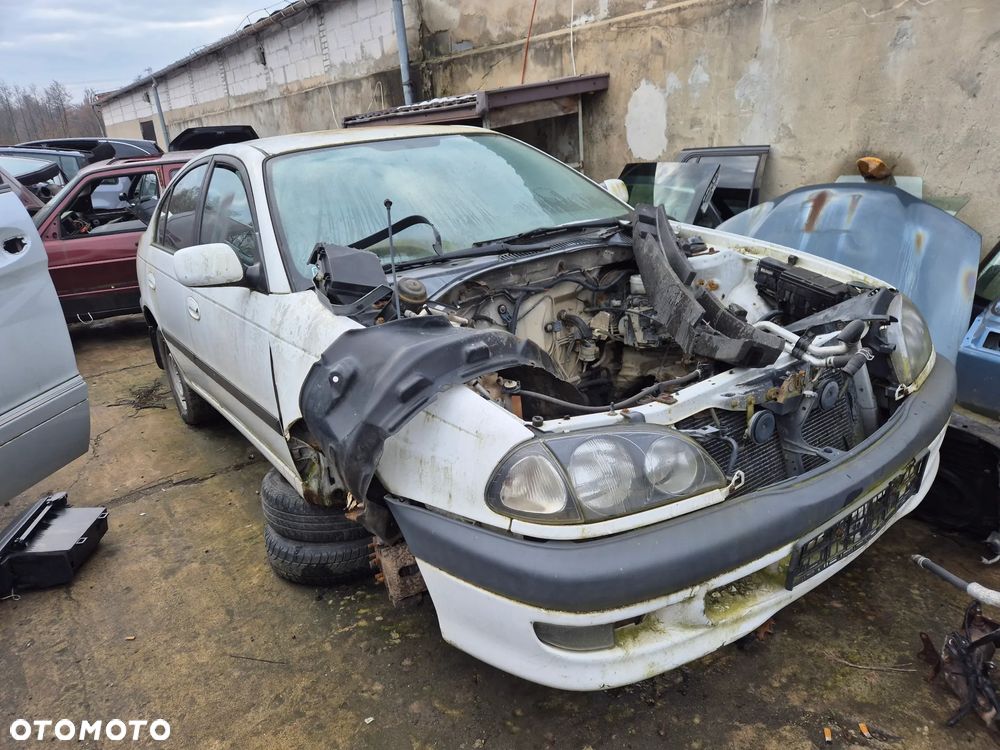 TOYOTA AVENSIS T22 SEDAN maska pokrywa silnika klapa bagażnika zderzak lampa reflektor pas przedni stop lampy halogeny - 2