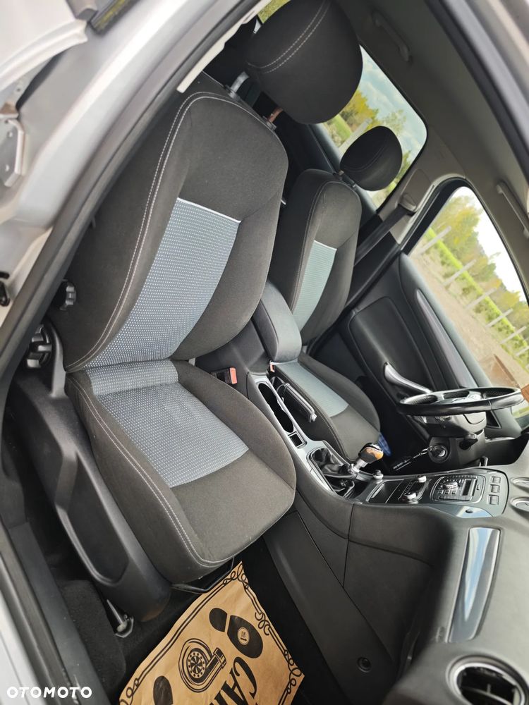 Ford Mondeo 2.0 TDCi Silver X - 13