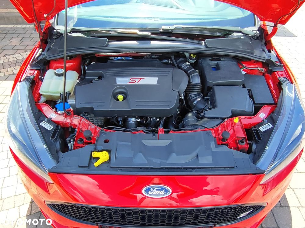 Ford Focus 2.0 TDCi ST - 8