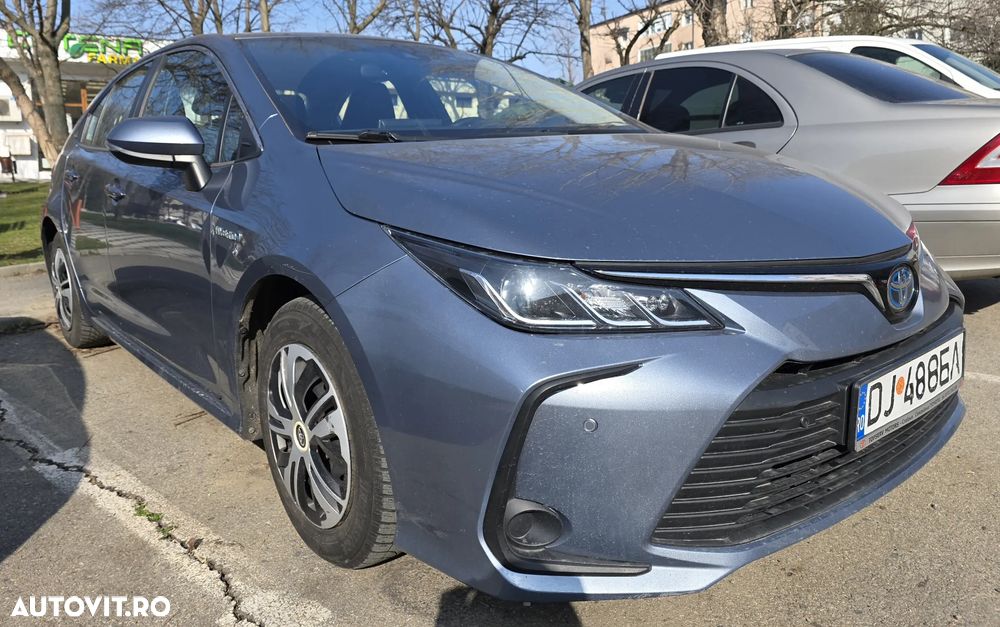 Toyota Corolla 1.8 HSD Business Plus - 1