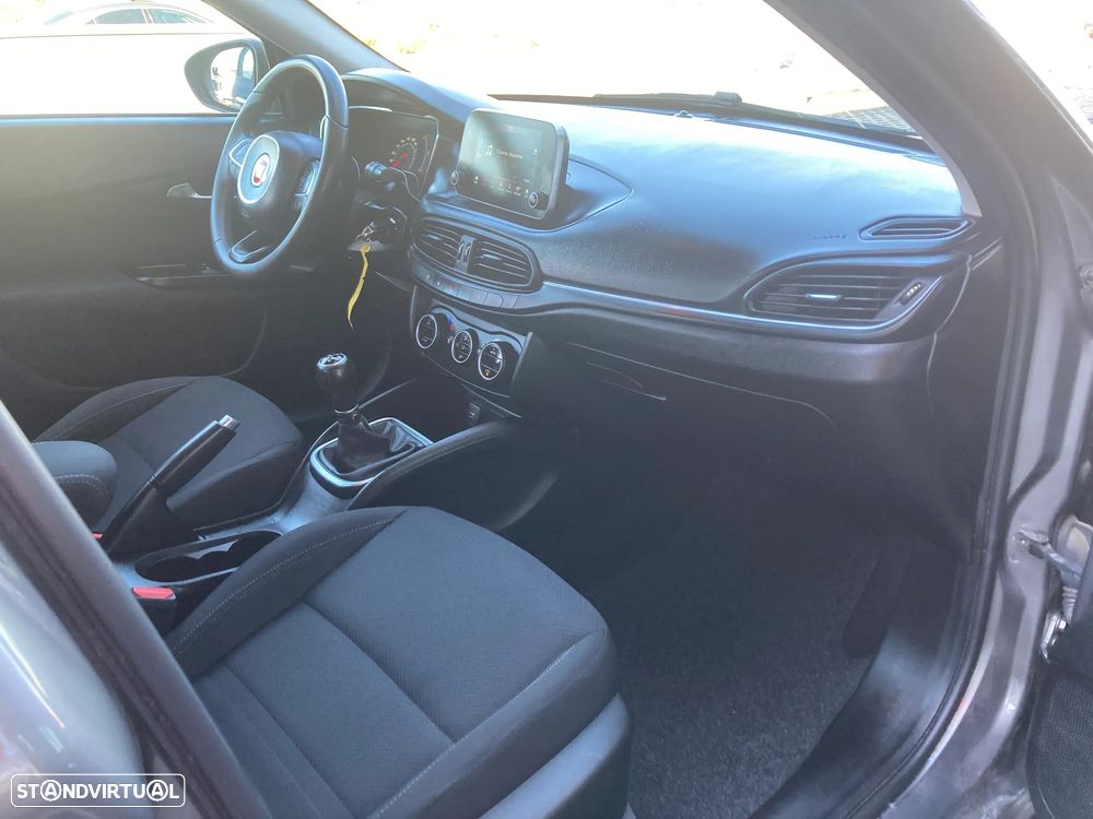 Fiat Tipo 1.3 M-Jet Easy - 28