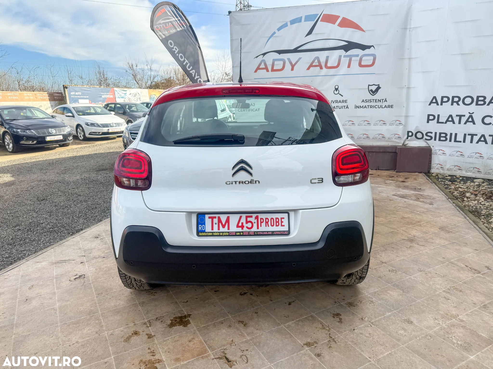 Citroën C3 1.2 PureTech BVM Shine - 21
