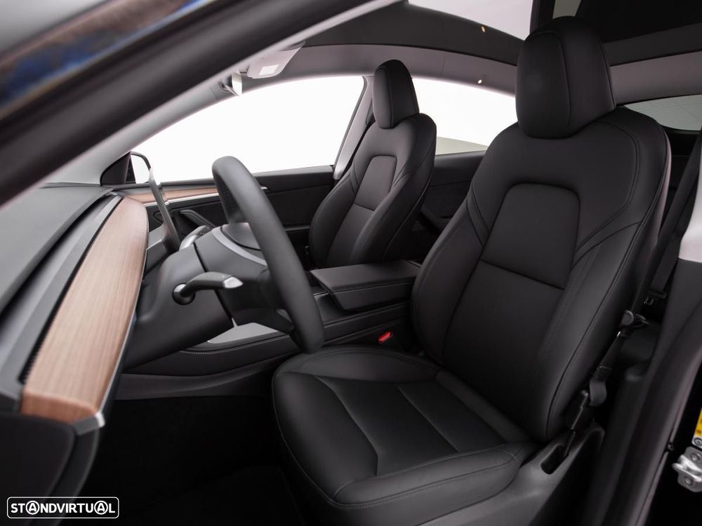 Tesla Model Y Performance Dual Motor AWD - 9