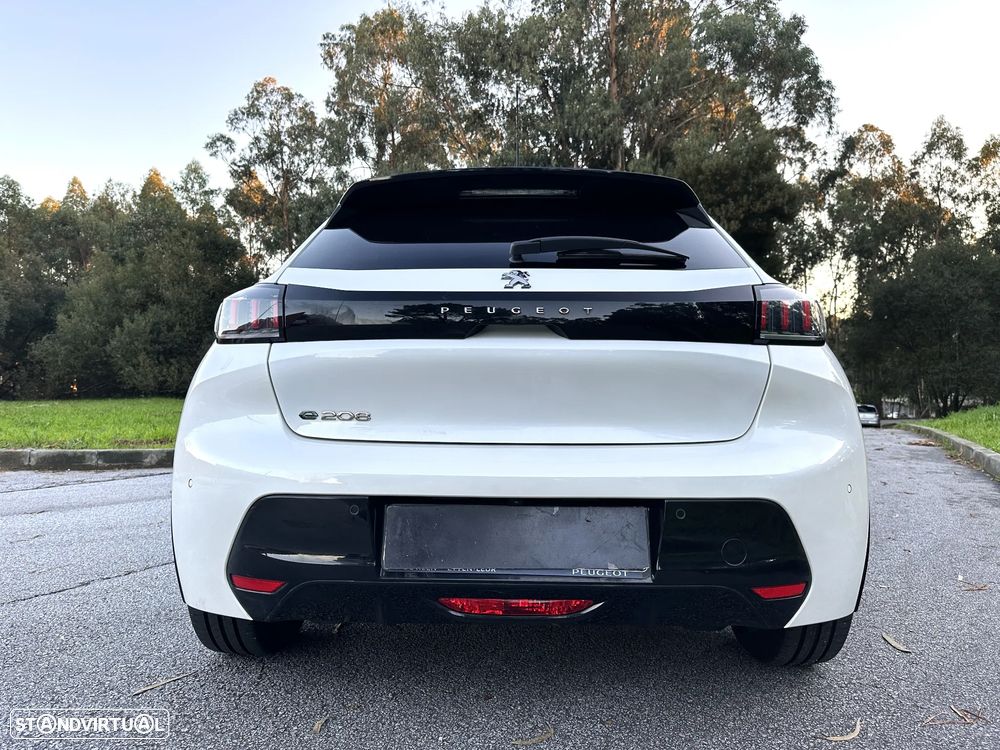 Peugeot e-208 50 kWh Allure Pack - 9