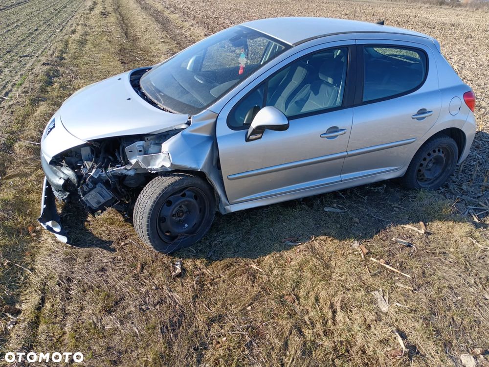 peugeot 207 na czesci kod farby EZRC silnik1.6hdi - 2