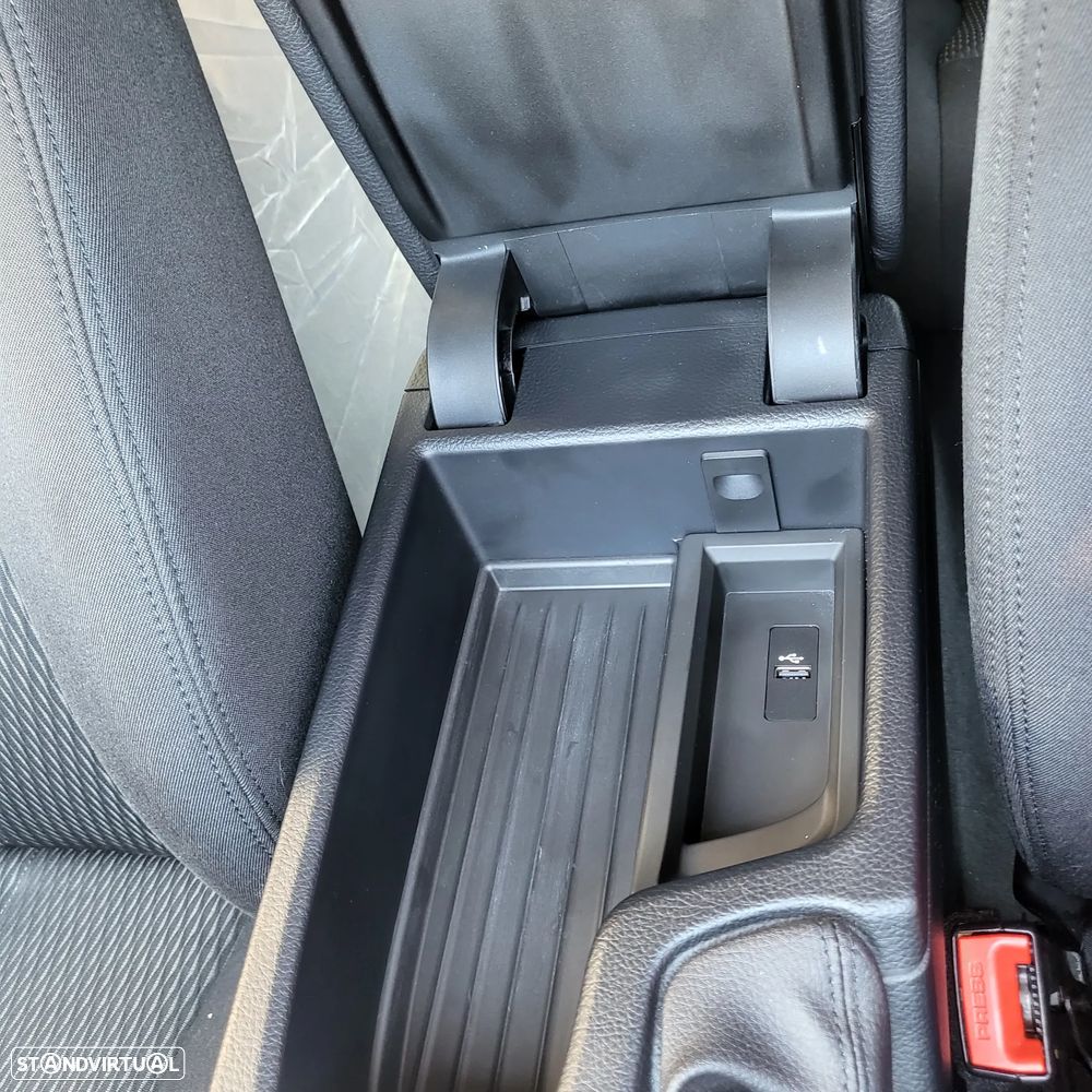 BMW 320 d Touring Advantage Auto - 27