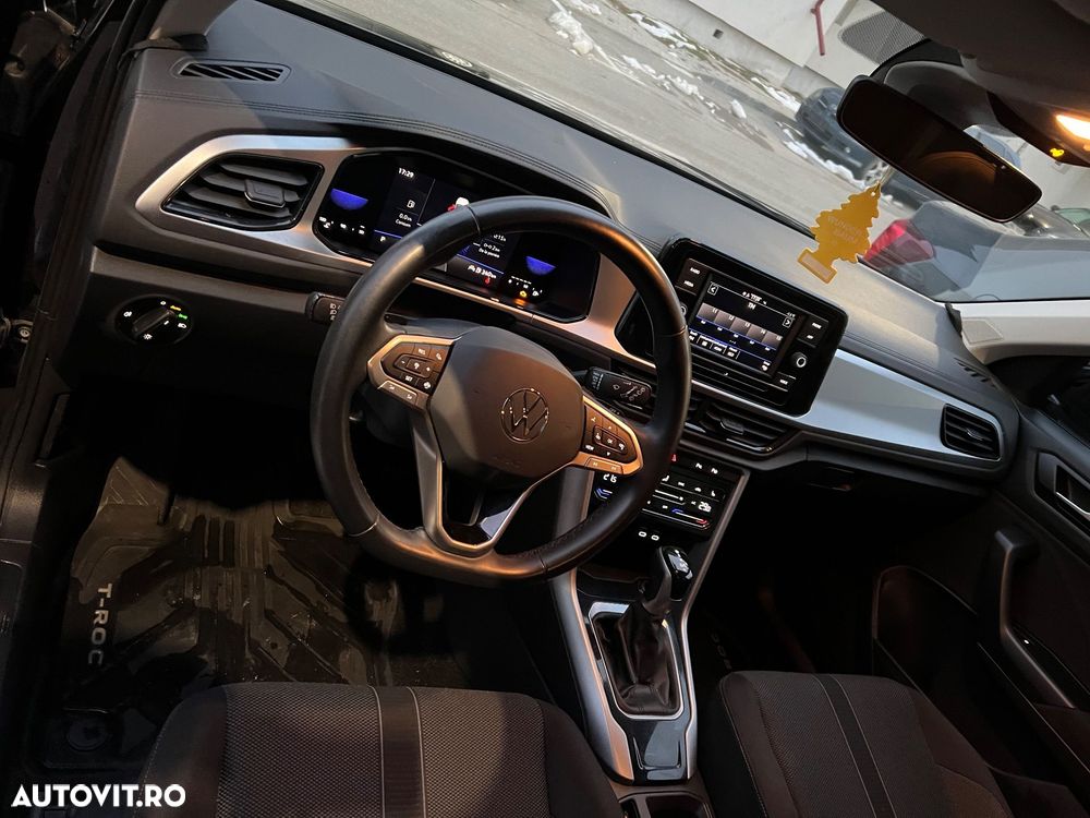 Volkswagen T-Roc 1.5 TSI DSG Life - 12