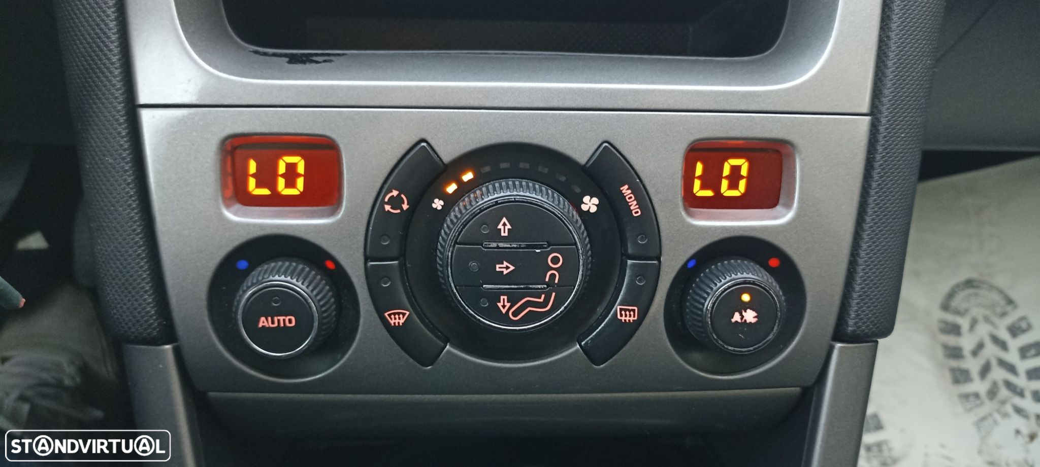 Peugeot 308 1.6 HDi Allure - 27