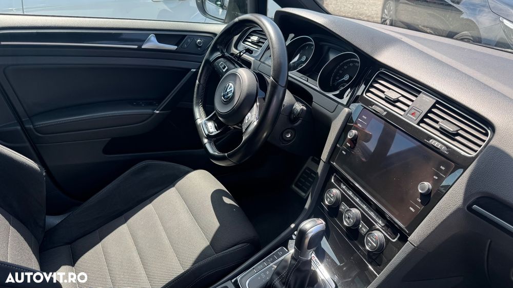 Volkswagen Golf - 15