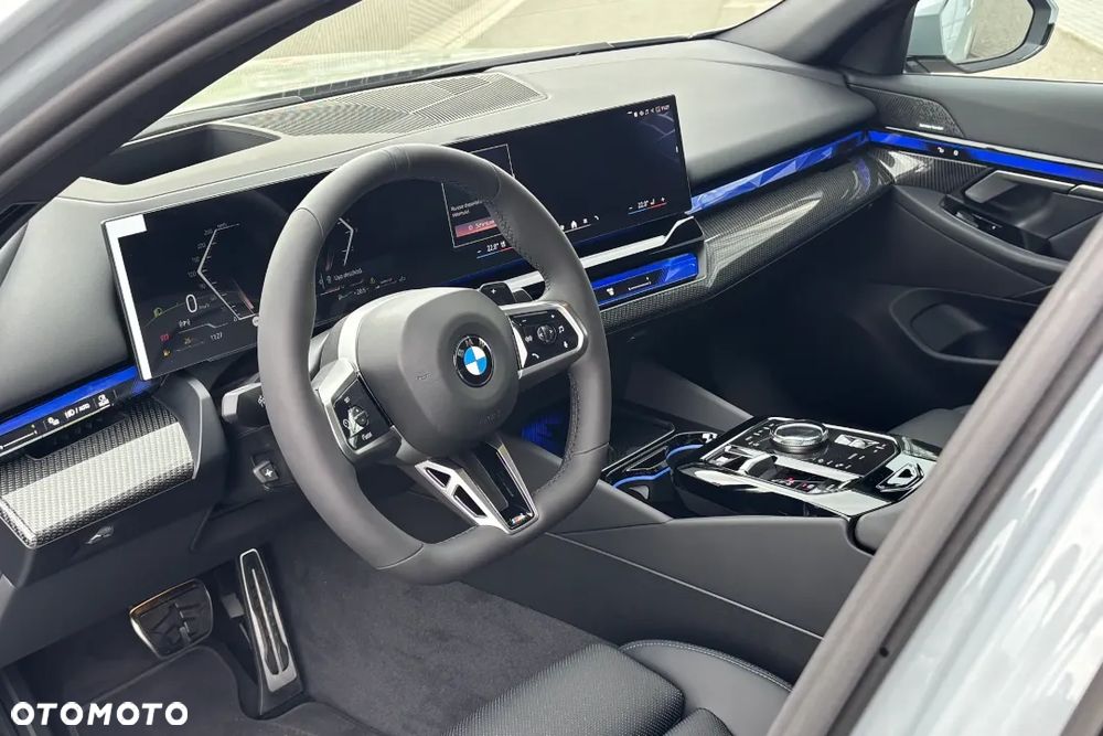 BMW Seria 5 520d xDrive mHEV - 10