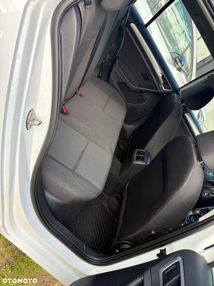 Volkswagen Golf 1.6 TDI BMT Comfortline - 27