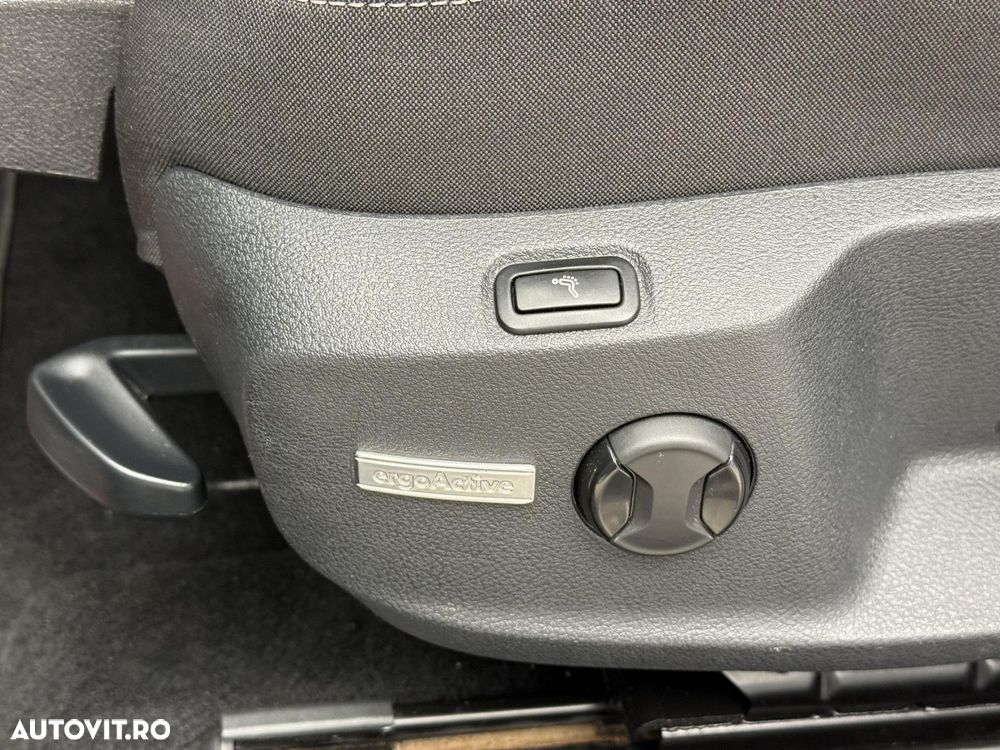 Volkswagen Golf - 13
