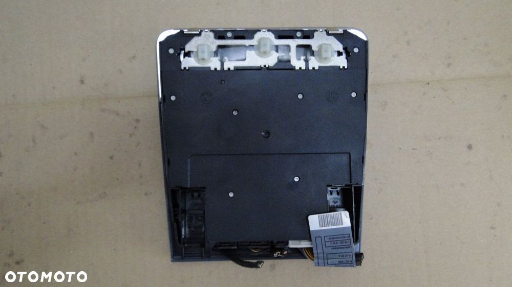 BMW 1 E87 E81 LAMPKA OŚWIETLENIE KABINY WNĘTRZA EU - 2