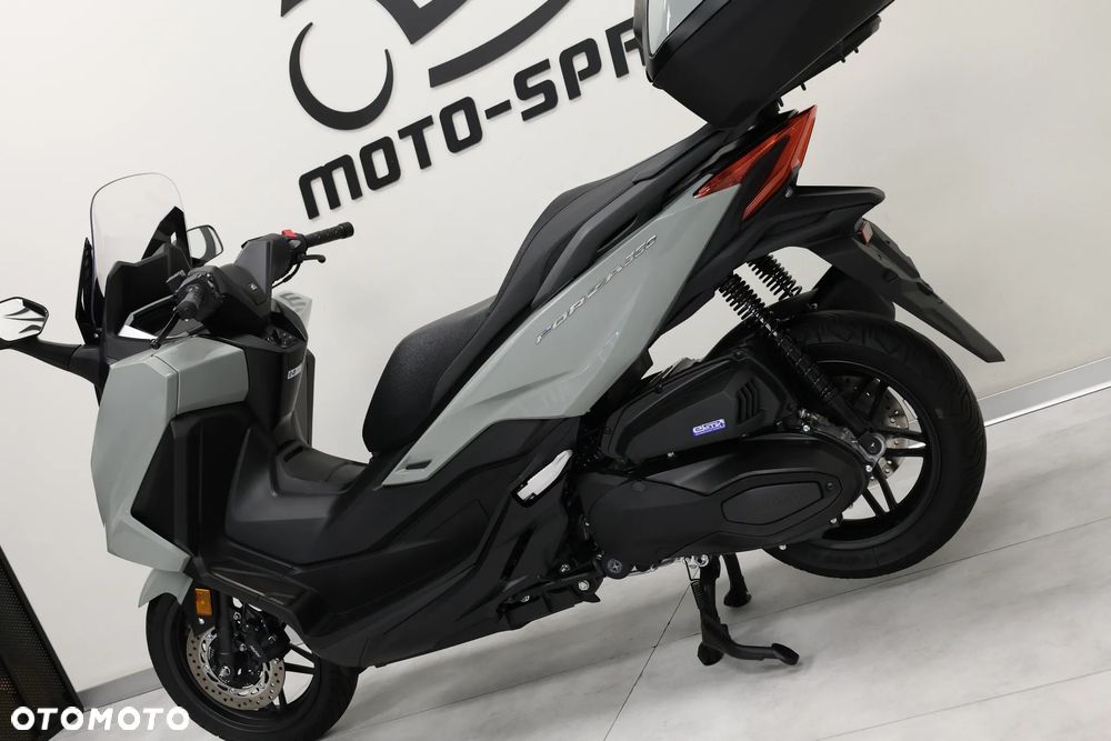 Honda NSS - 11
