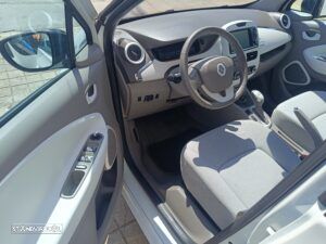 Renault Zoe (c/ Bateria) 22 kwh Life - 7