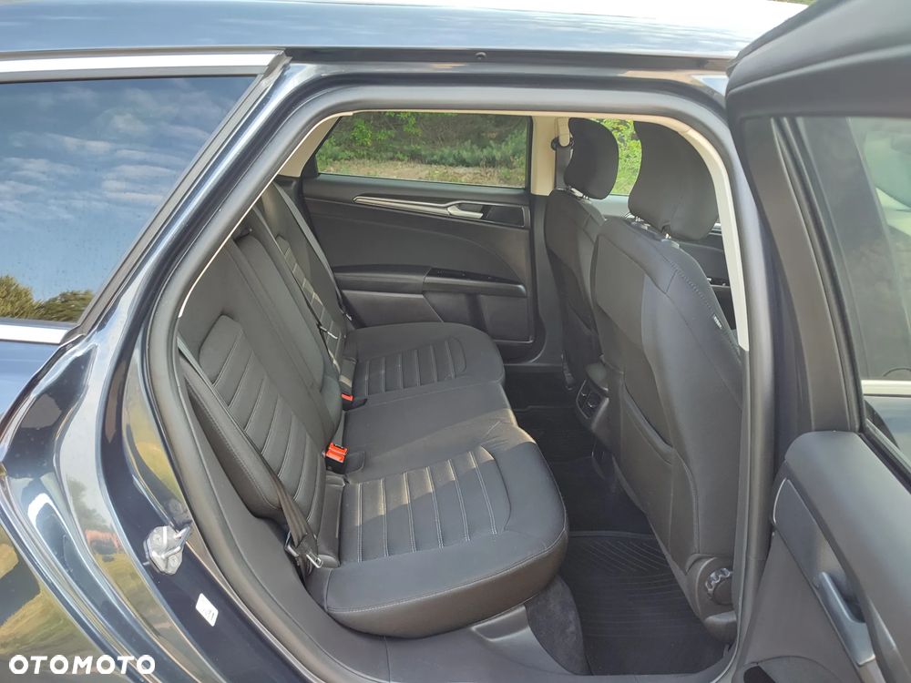 Ford Mondeo 2.0 EcoBlue Titanium - 13