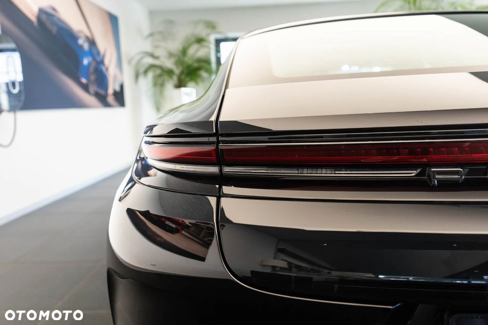 Porsche Panamera 4 E-Hybrid PHEV - 27