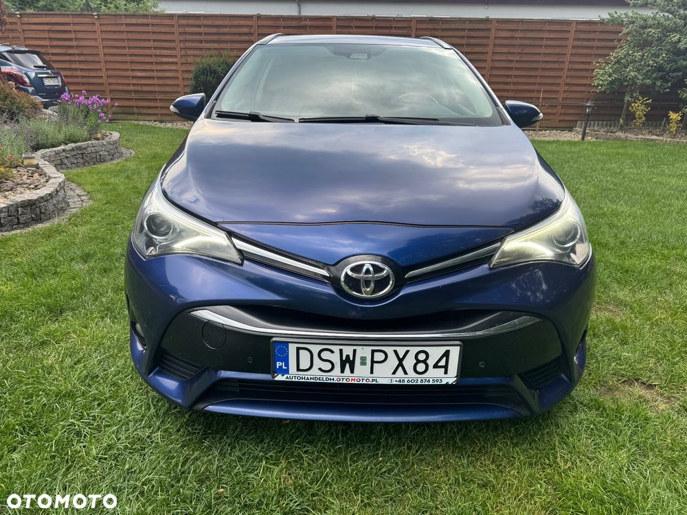 Toyota Avensis 2.0 D-4D Prestige - 3