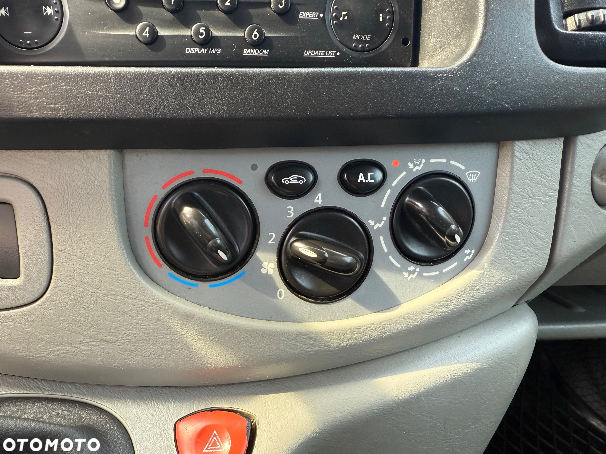 Renault Trafic Furgon Long L2H1 2.0 DCI  Hak - 13