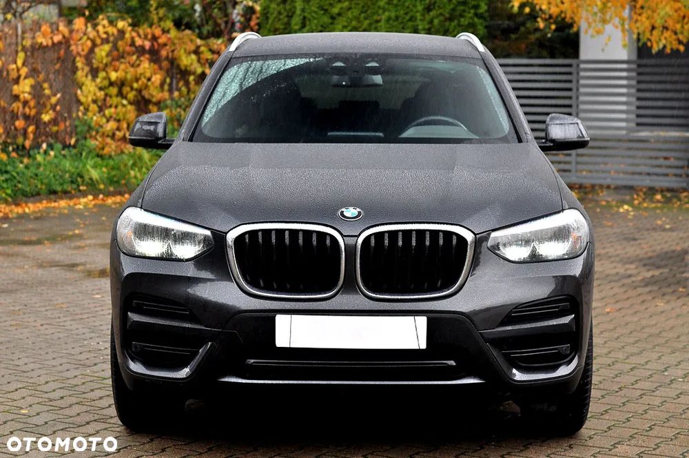 BMW X3 sDrive18d Business Edition - 8