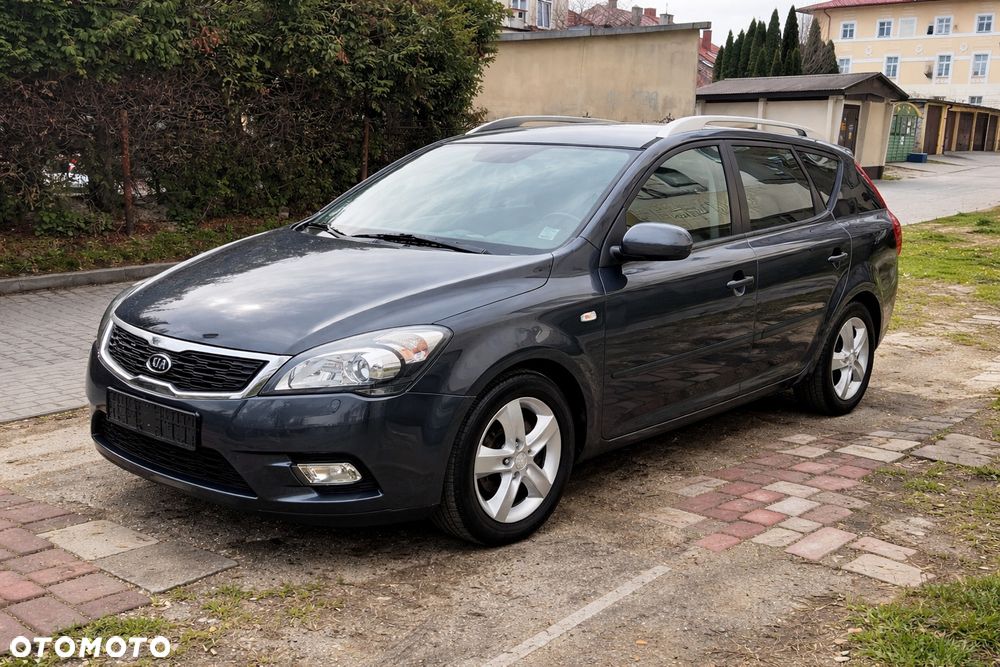 Kia Ceed 1.4 Comfort + - 1