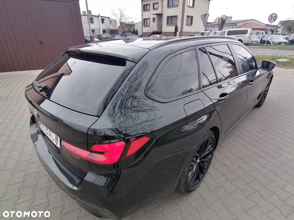 BMW Seria 5 520d M Sport Edition - 16