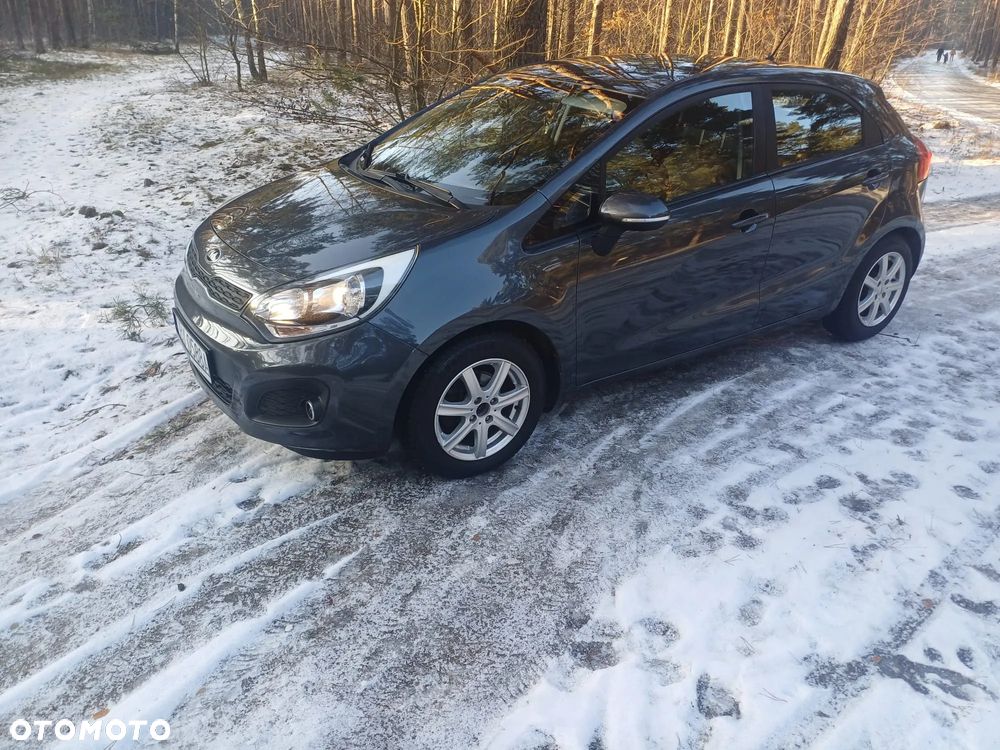 Kia Rio 1.2 Business Line - 4