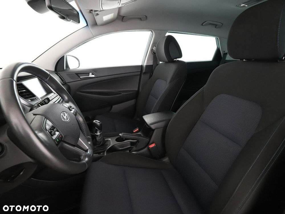 Hyundai Tucson blue 1.7 CRDi 2WD Advantage - 14
