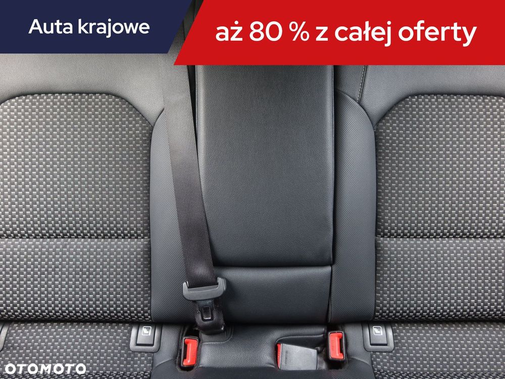 Kia Ceed - 12