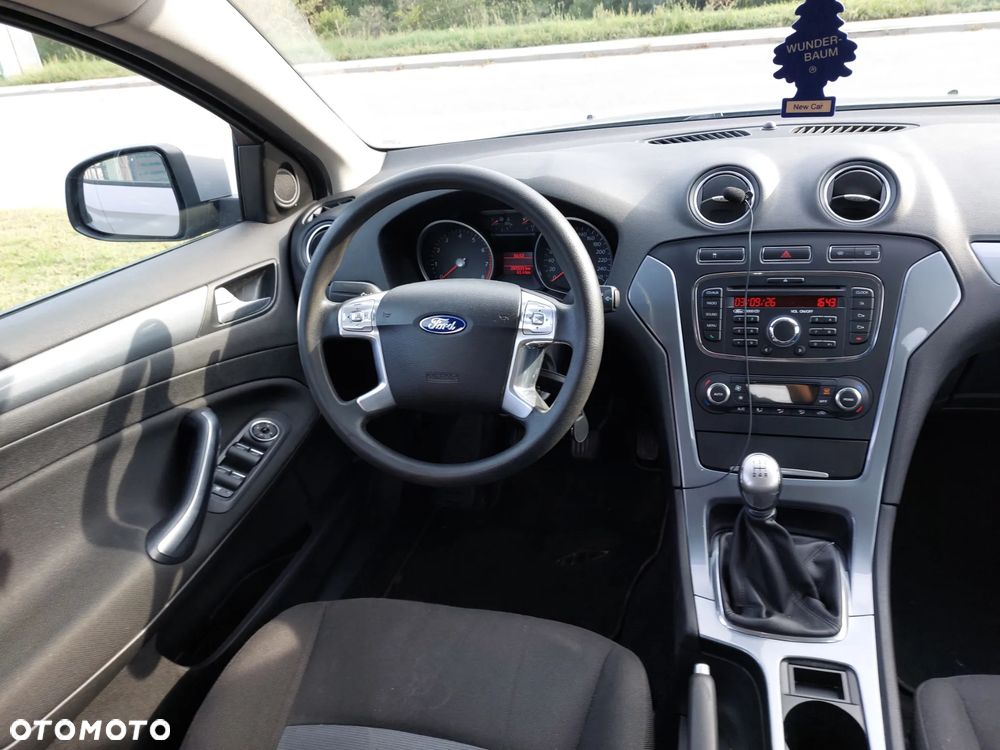 Ford Mondeo - 11
