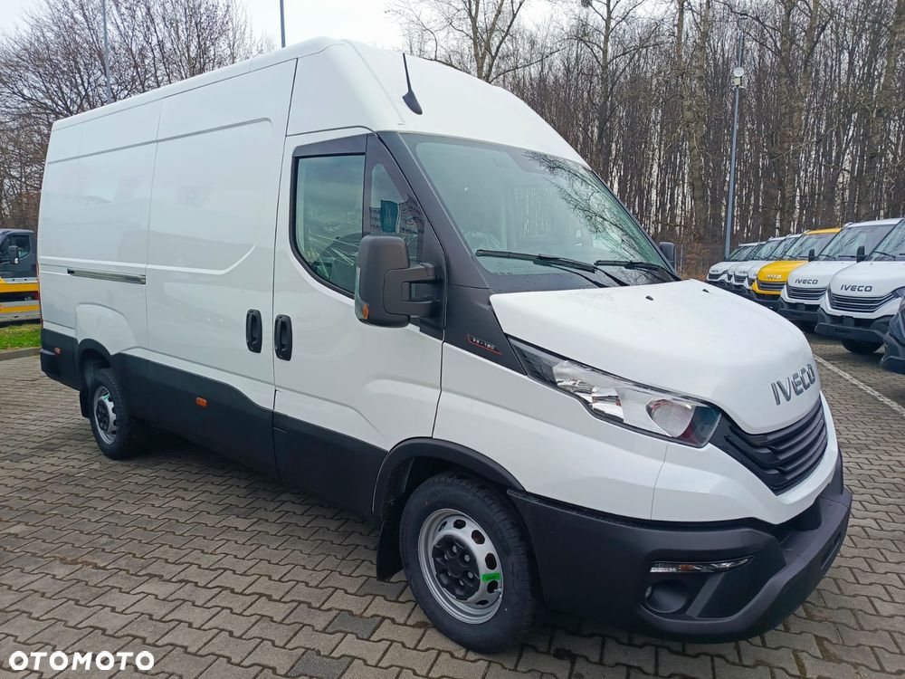 Iveco Daily 35S18HV 12M3 dostępny od ręKi - 10