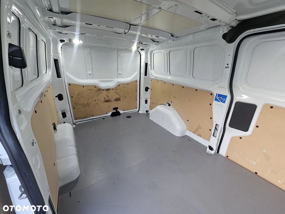 Ford Transit Custom - 11