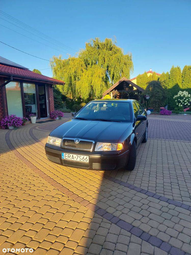 Skoda Octavia 1.6 Tour - 27