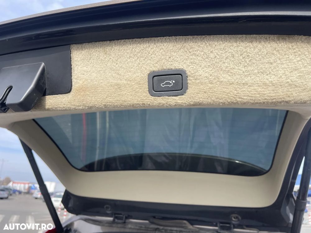 Volvo XC 60 D4AWD Momentum - 32